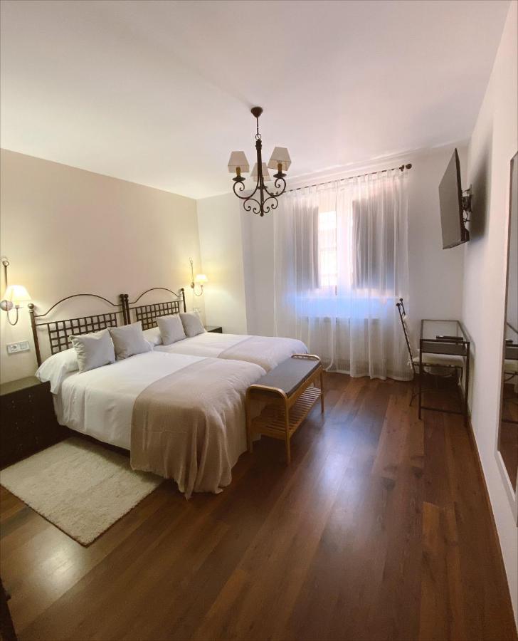 Hotel Rural Candela Y Plata Puerto de Béjar Екстериор снимка