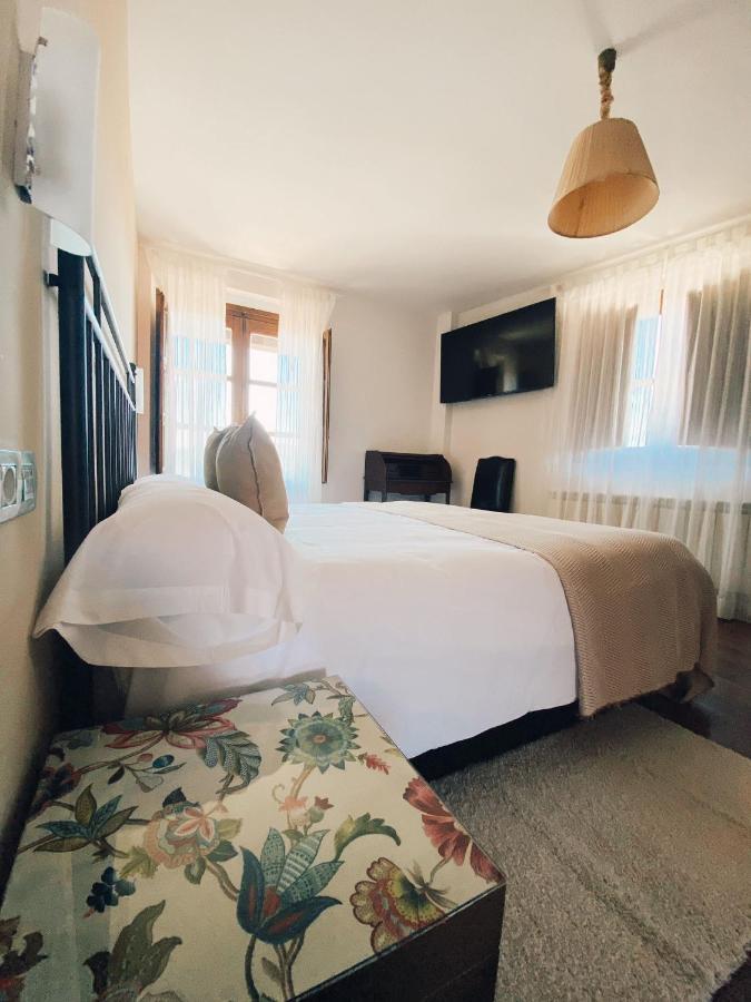 Hotel Rural Candela Y Plata Puerto de Béjar Екстериор снимка