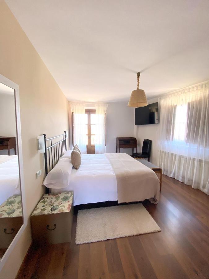 Hotel Rural Candela Y Plata Puerto de Béjar Екстериор снимка